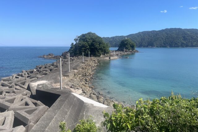 中土佐町久礼の双名島