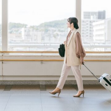 お試し移住に向かう女性