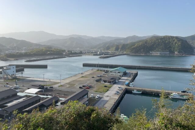 中土佐町の久礼漁港